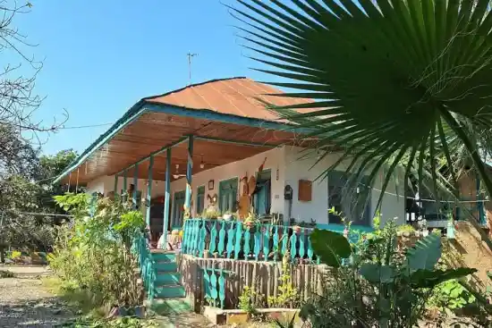 اقامتگاه بومگردی گل یخ