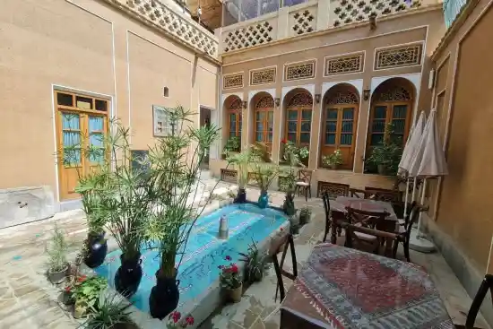 هتل طاووسیه-1