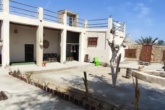 اقامتگاه بومگردی چیرا-1