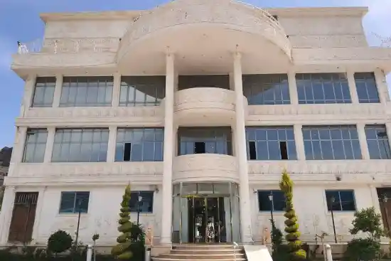 هتل شاپور خواست