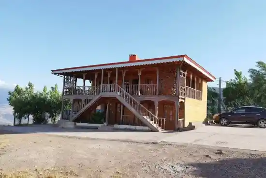 اقامتگاه بومگردی بام رودبار