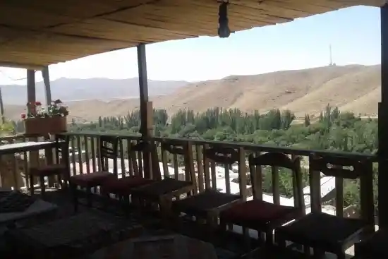 اقامتگاه سنتی ورشیو