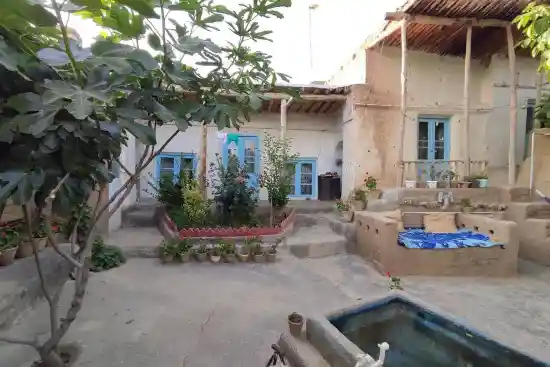 اقامتگاه بوم‌گردی کوچه باغ