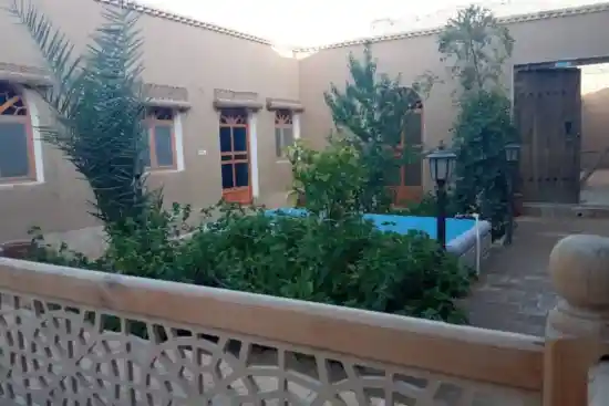 اقامتگاه بومگردی دشت شب