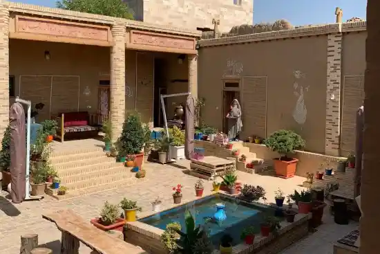 اقامتگاه سنتی عمارت پروین