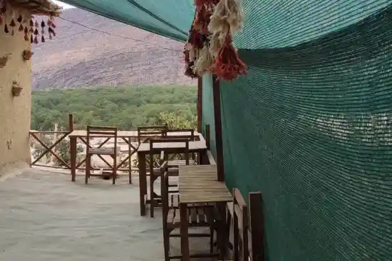 اقامتگاه بومگردی شاه نشین