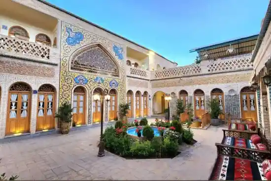 اقامتگاه سنتی گل آرا