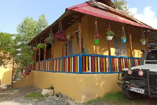 اقامتگاه بومگردی روشا