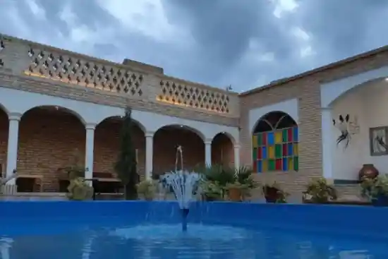 اقامتگاه بومگردی عمارت سرهنگ-1