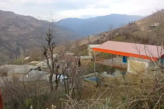 اقامتگاه بوم‌گردی کوه کمر