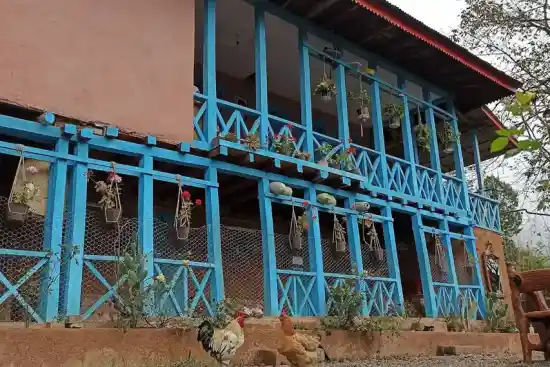 اقامتگاه بوم‌گردی ماه نشين دیورش