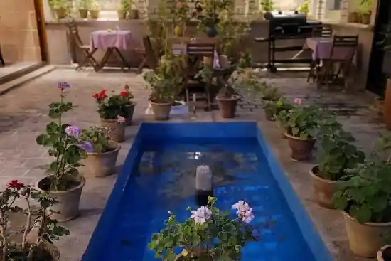 بوتیک هتل اوروسی