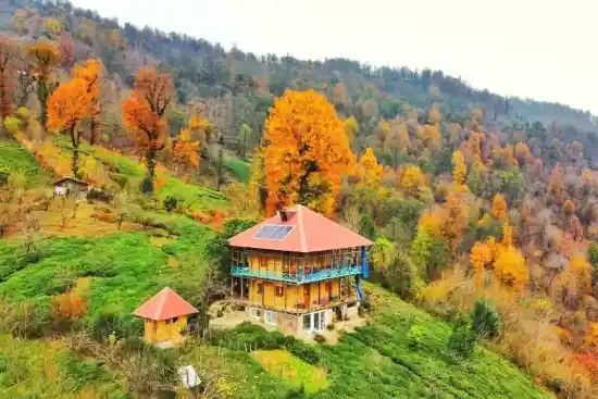 اقامتگاه بومگردی مه میان