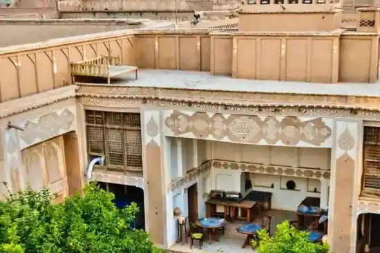 بوتیک هتل شاه ابوالقاسم