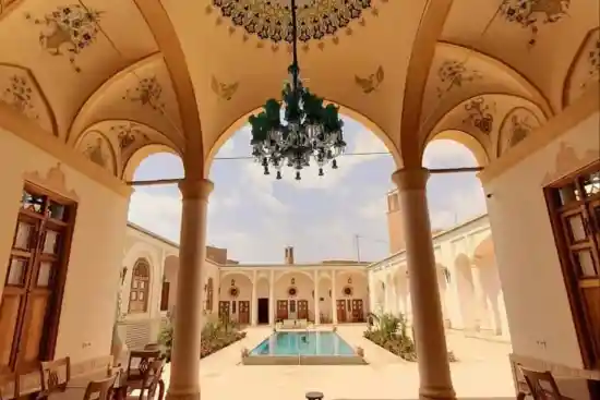 اقامتگاه سنتی یاسمین راهب