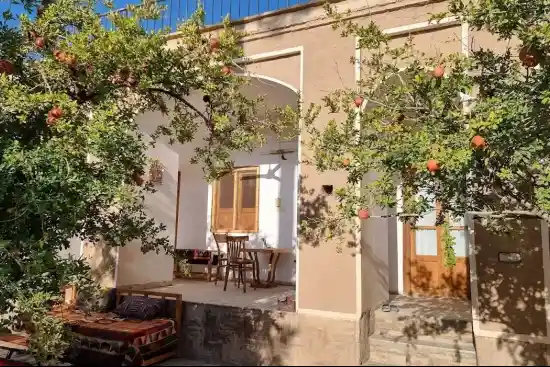 اقامتگاه بوم‌گردی مزراچو