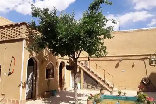 اقامتگاه بومگردی حاج قاسم