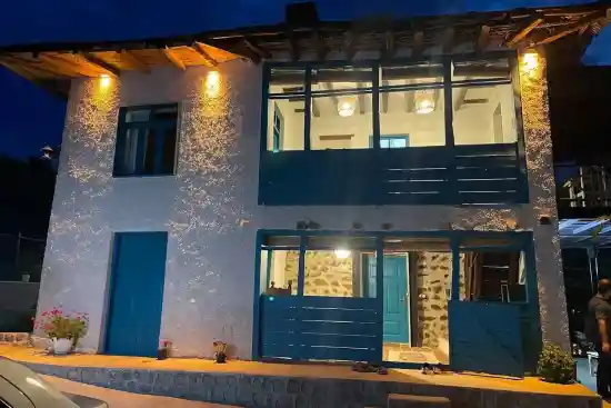 اقامتگاه بومگردی لترنسا