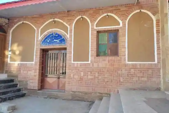 اقامتگاه بومگردی میرزا طاهر