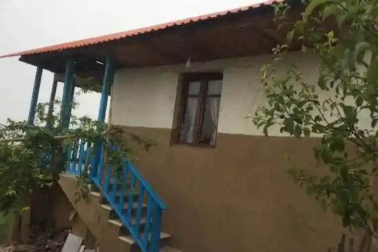 اقامتگاه بومگردی تمیشه