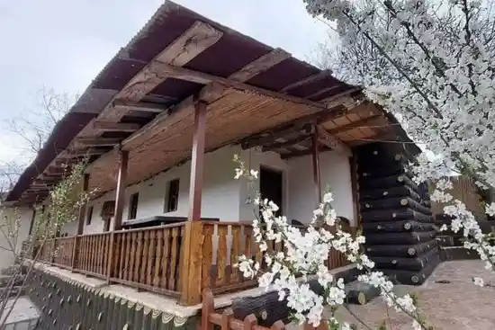 اقامتگاه بوم‌گردی عمو سامی