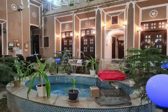 بوتیک هتل نقره