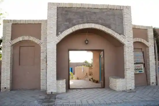 اقامتگاه بومگردی جوری