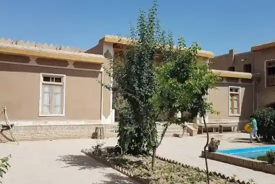 اقامتگاه بومگردی ارگ رادکان