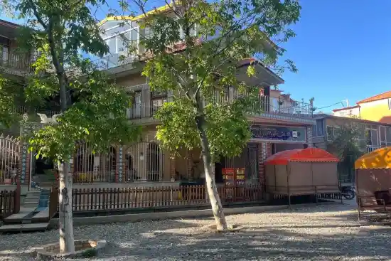 اقامتگاه بومگردی ماه سلطان