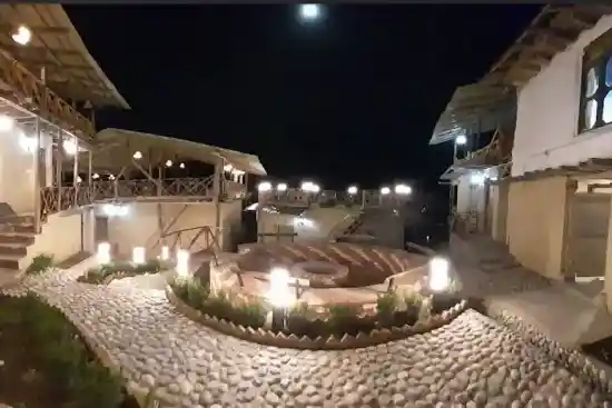 اقامتگاه بومگردی سنگدره