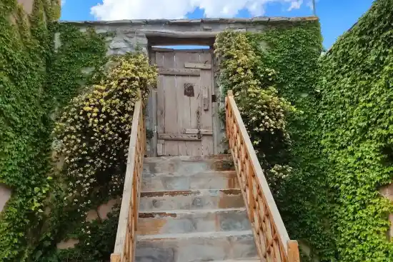 اقامتگاه بومگردی اله بوم