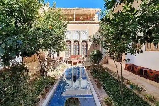 اقامتگاه بومگردی خانه باران