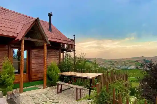 کلبه ماه تی تی