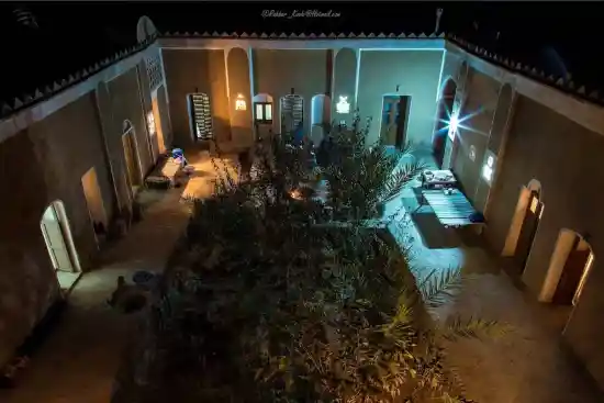 اقامتگاه بومگردی هد