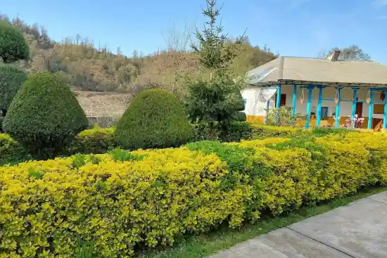 اقامتگاه بومگردی خشایار