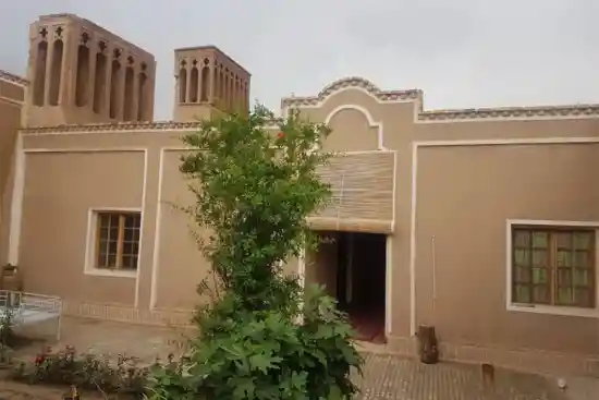 اقامتگاه بومگردی غور قوژد