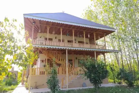 اقامتگاه بوم‌گردی طیبه جان