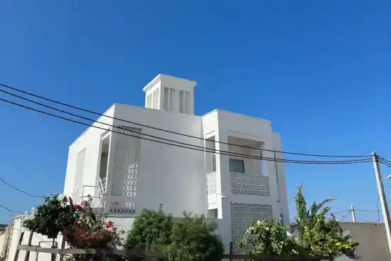 اقامتگاه بومگردی بادگیر سفید