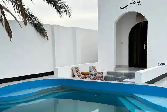 اقامتگاه بومگردی یامال