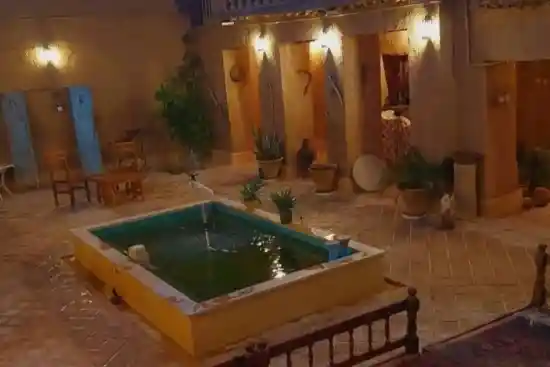 اقامتگاه بومگردی بهاربانو