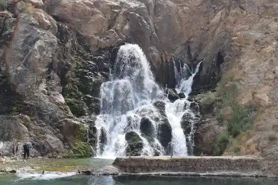 آبشار خدنگستان