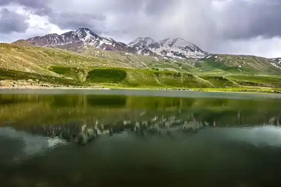 دریاچه طاووس گولی