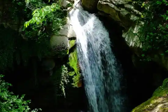 آبشار ساسنگ