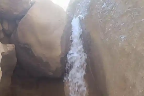 آبشار انجیر چشمه