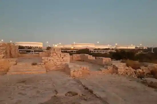 کلیسای نسطوریان خارک