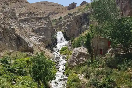 آبشار شکرآب