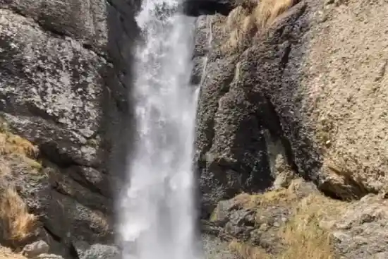 آبشار صیقل محله