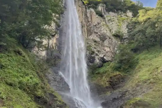 آبشار لاتون