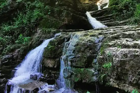 آبشار هفت بهشت