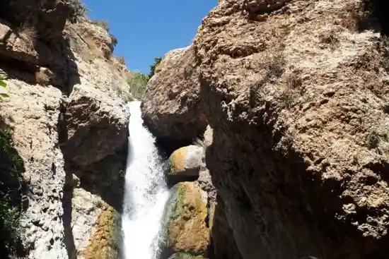 آبشار گردن کلات